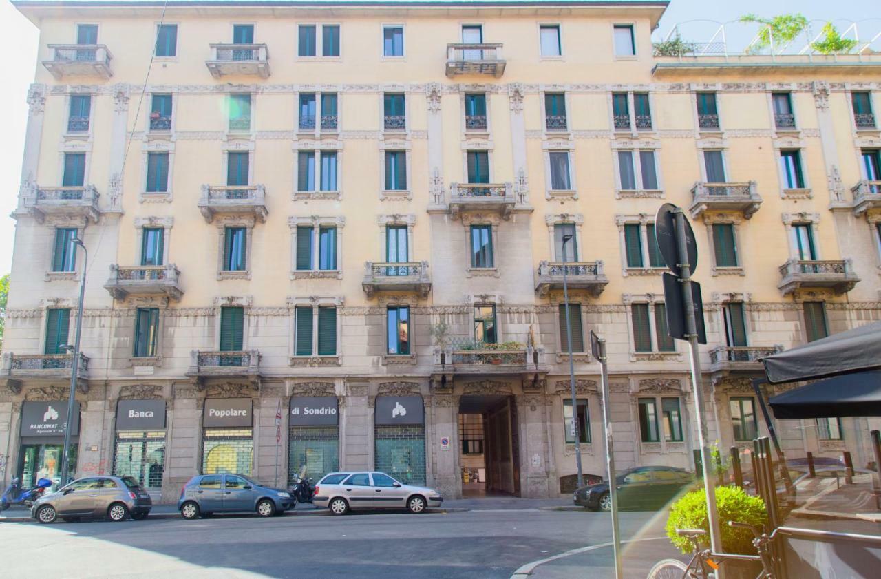 Brand new apt in Porta Romana (5 min from Duomo) Milão Exterior foto