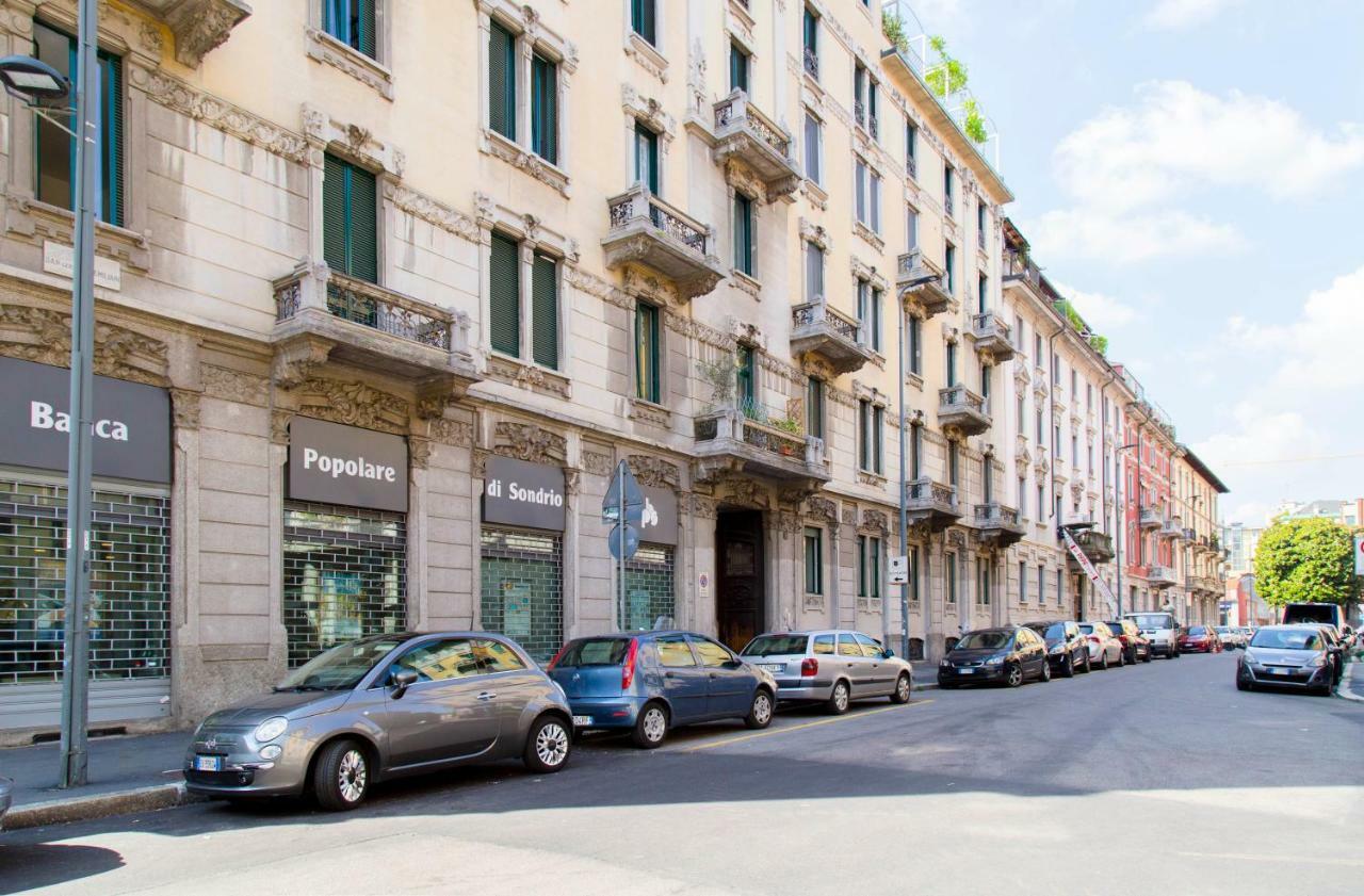Brand new apt in Porta Romana (5 min from Duomo) Milão Exterior foto